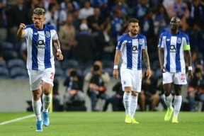 乐鱼体育平台-罗马发布备战花絮，集结日迎来里程碑，葡超任务艰巨，数据趋势出现新变化的简单介绍