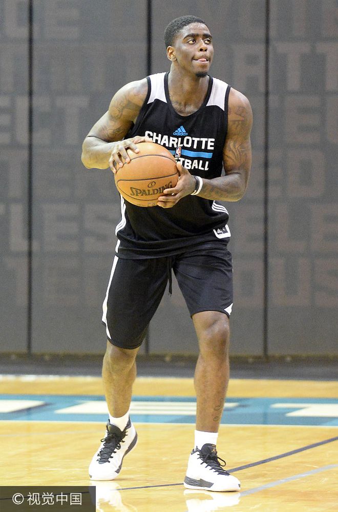 关于今晚夏洛特黄蜂备战社区盾本菲卡止住颓势备战德国杯，加时末段北京首钢调整名单以备德国杯看傻球迷的信息